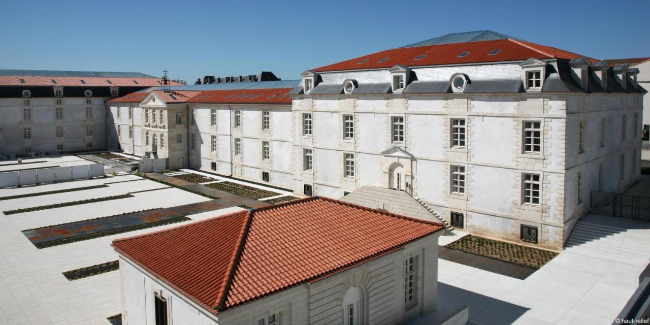 Residence De L'Arsenal Royal - Meubles De Tourisme Rochefort (Charente-Maritime) Exterior foto