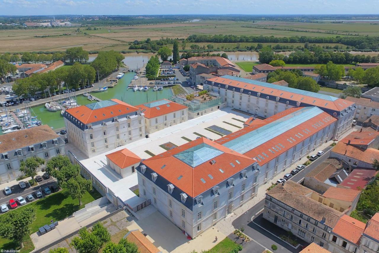 Residence De L'Arsenal Royal - Meubles De Tourisme Rochefort (Charente-Maritime) Exterior foto