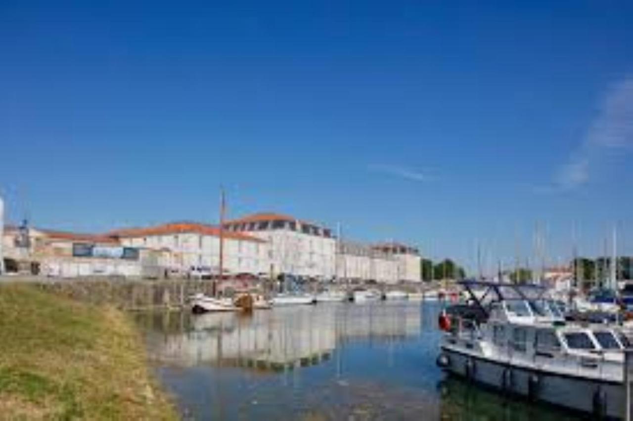 Residence De L'Arsenal Royal - Meubles De Tourisme Rochefort (Charente-Maritime) Exterior foto